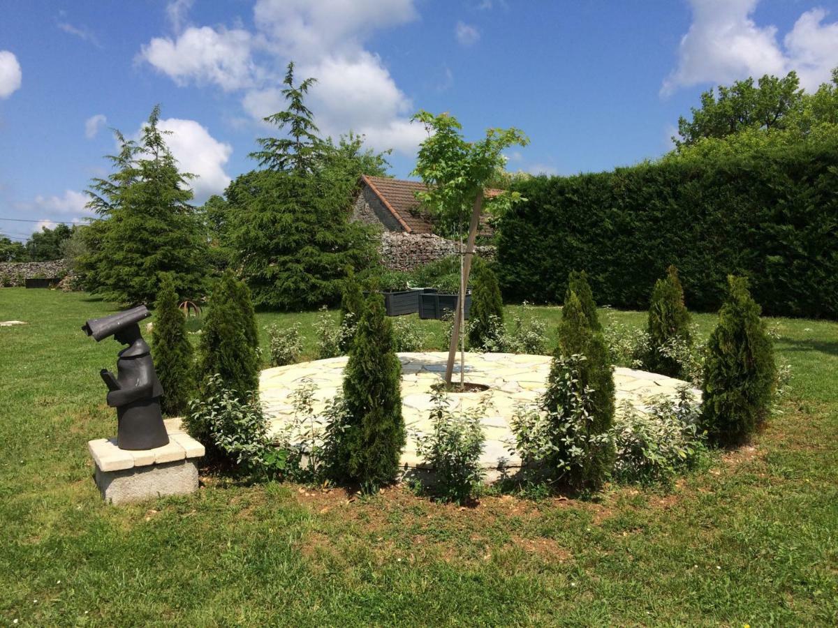 Le Couvent Bed & Breakfast Saint-Jean-de-Laur Luaran gambar